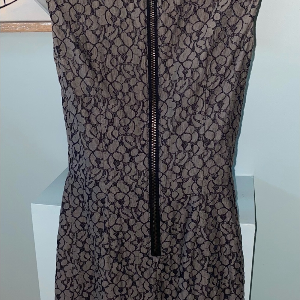 Stile Benetton Dress Size Small in Very Nice Condition - Picture 4 of 11